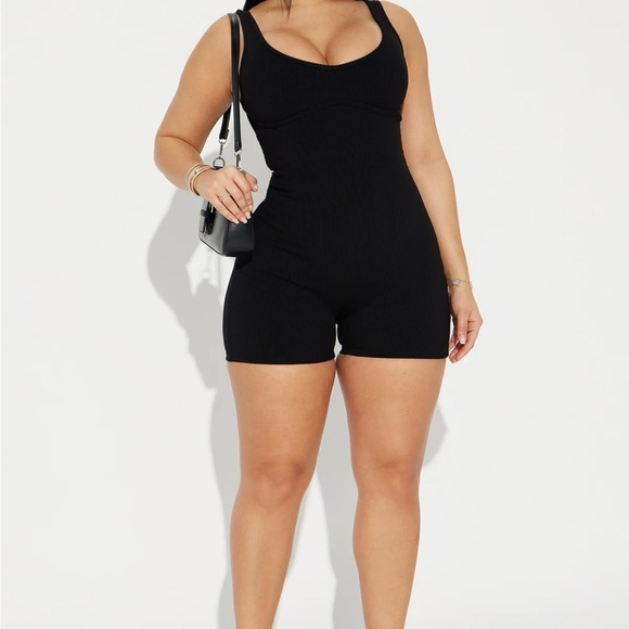 Fashion Nova Black Sleeveless Ribbed Romper - Picture 1 of 5
